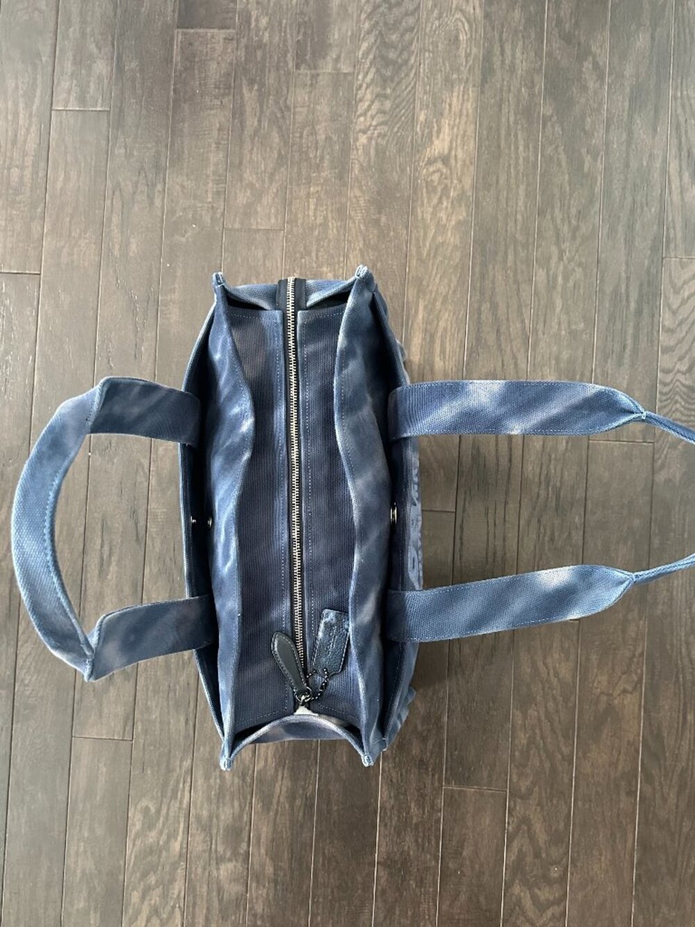 Women's Blue Cargo 40 Tie-Dye Tote Bag Style #C2457-CU080 - Picture 4 of 11